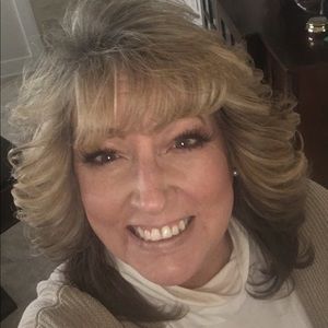 Meet your Posher, Kerri